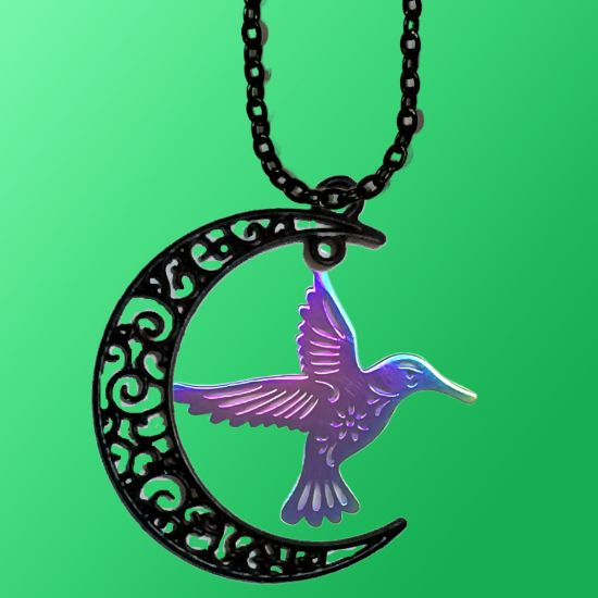 Imagen de Hermoso Colibri Acero Inoxidable Alta Durabilidad en Luna Creciente Negra 41x31mm en Aretes, Collar o Juego (Aretes+Collar)+9 Combinaciones y Modelos para Escoger x1col